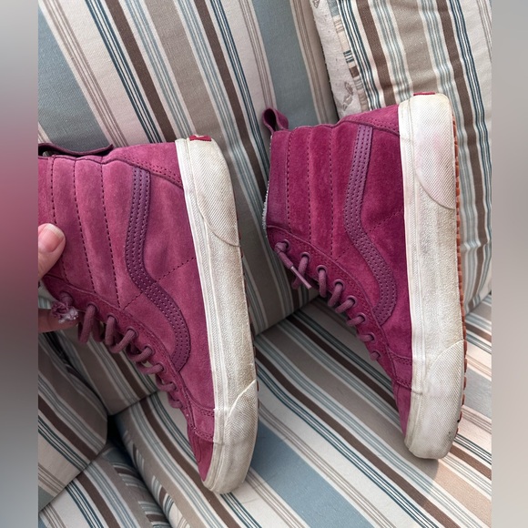 Vans Sk8-Hi Waterproof Insulated Women's Maroon High-Top Sneakers - Picture 3 of 7